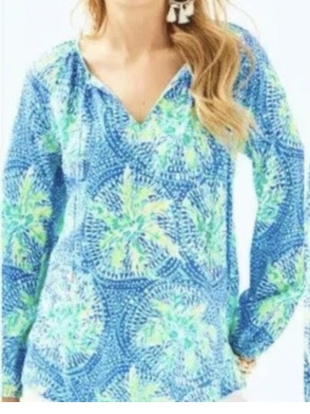 Lilly Pulitzer Willa Tunic Blouse in Tropic Like It’s Hot Pattern